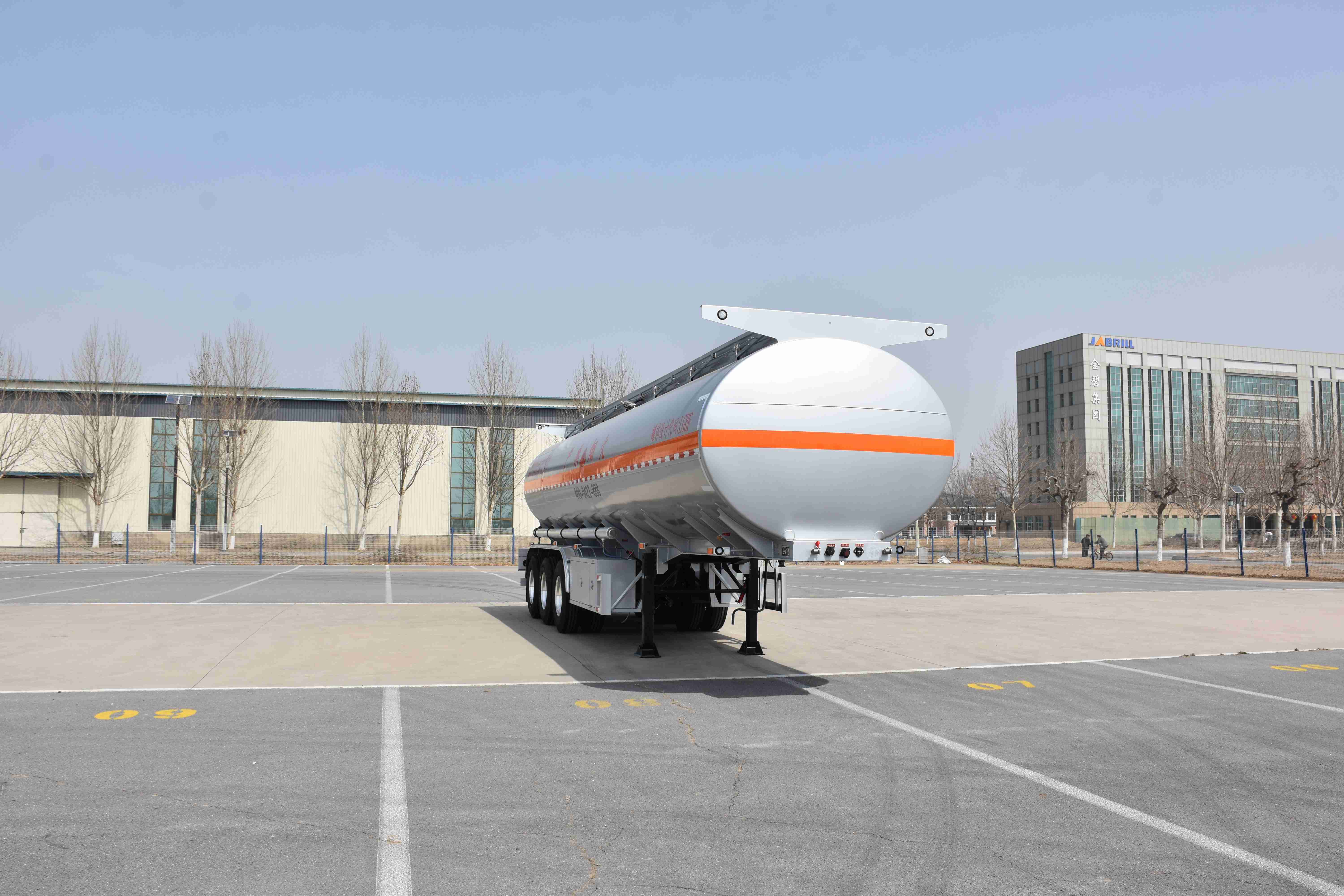 38.5m³ Carbon Steel tranker trailer